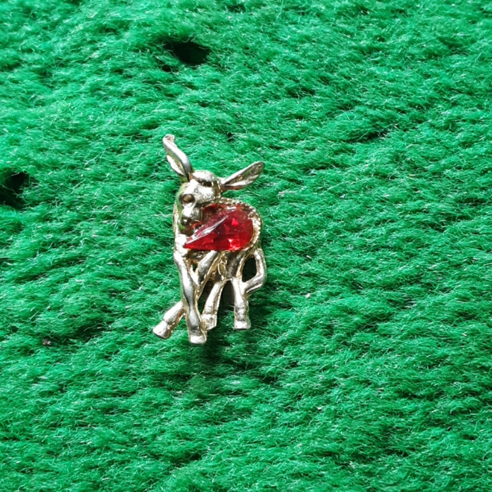 Donkey pin